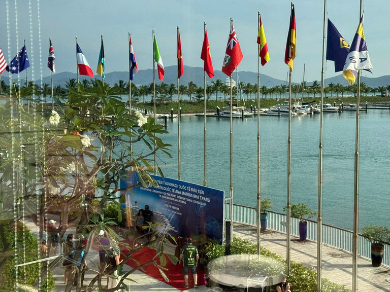 Z7304403322771 4a447e00c6f3be2fc4d07bdc0758b82a Z7304403322771 4a447e00c6f3be2fc4d07bdc0758b82a