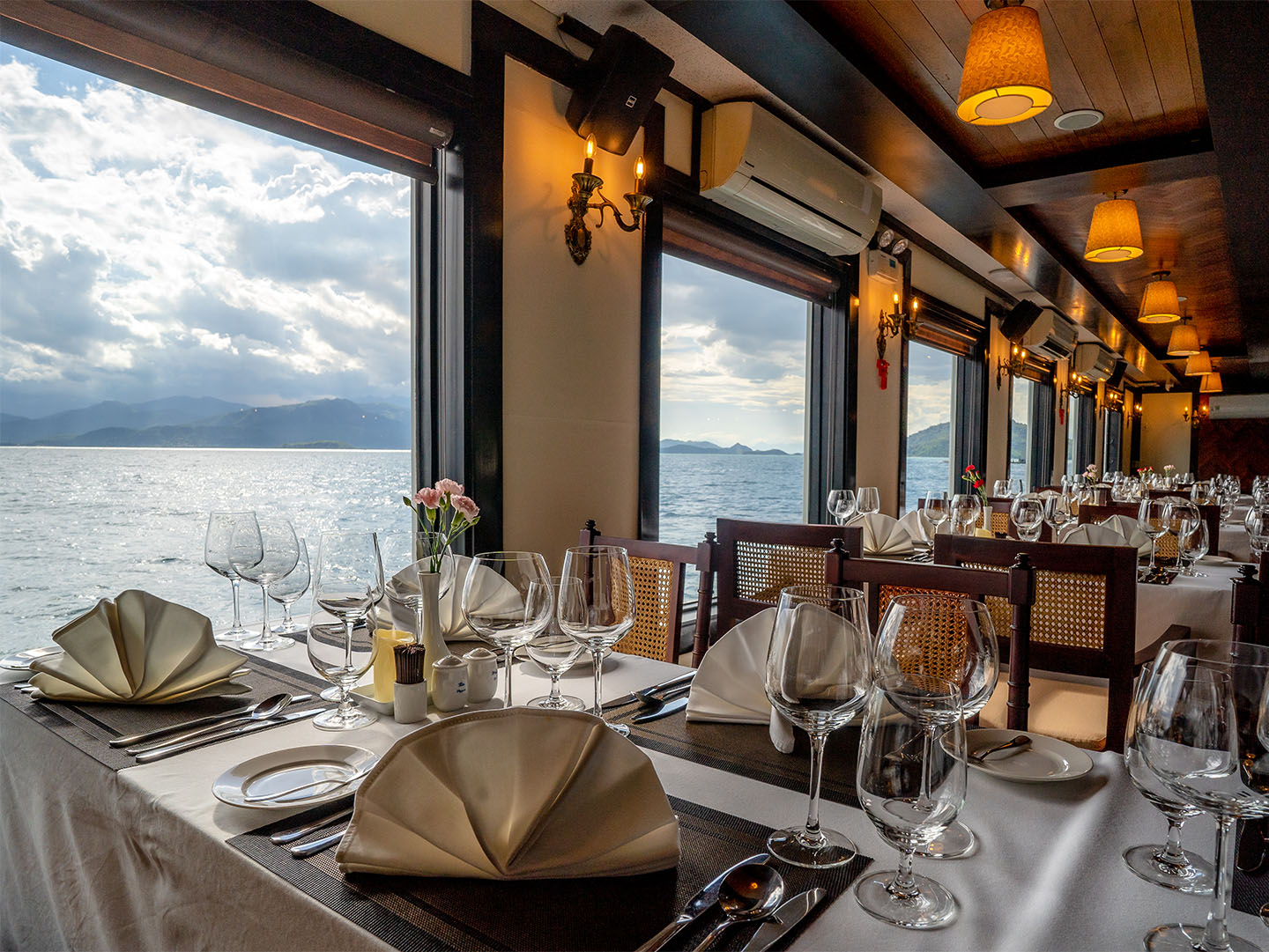 vi-sao-chon-focus-cruises DU LỊCH ĐƯỜNG SÔNG